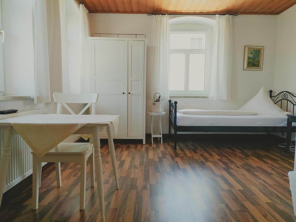 Dorfschaenke Deggendorf Hotel & Apartmenthaus & Biergarten, E-Bike-Verleih Kostenlos Værelse billede